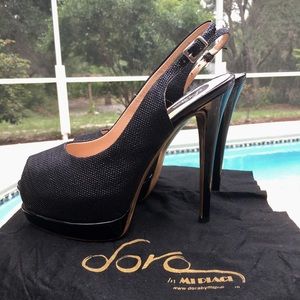 Dora by Mi Piaci • Platform Peeptoe Heels